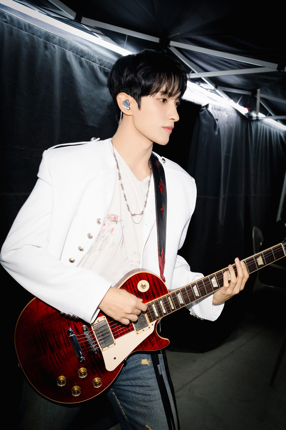 백스테이지에서의 도겸