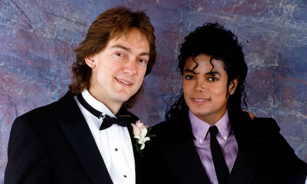 존 브랭카와 마이클 잭슨 John Branca with Michael Jackson / 이미지 출처: 위키피디아