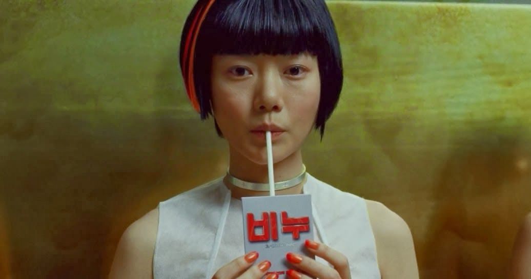 비누를 마시는 손미451 | 이미지 출처: 영화 캡쳐, Cloud Atlas 2012