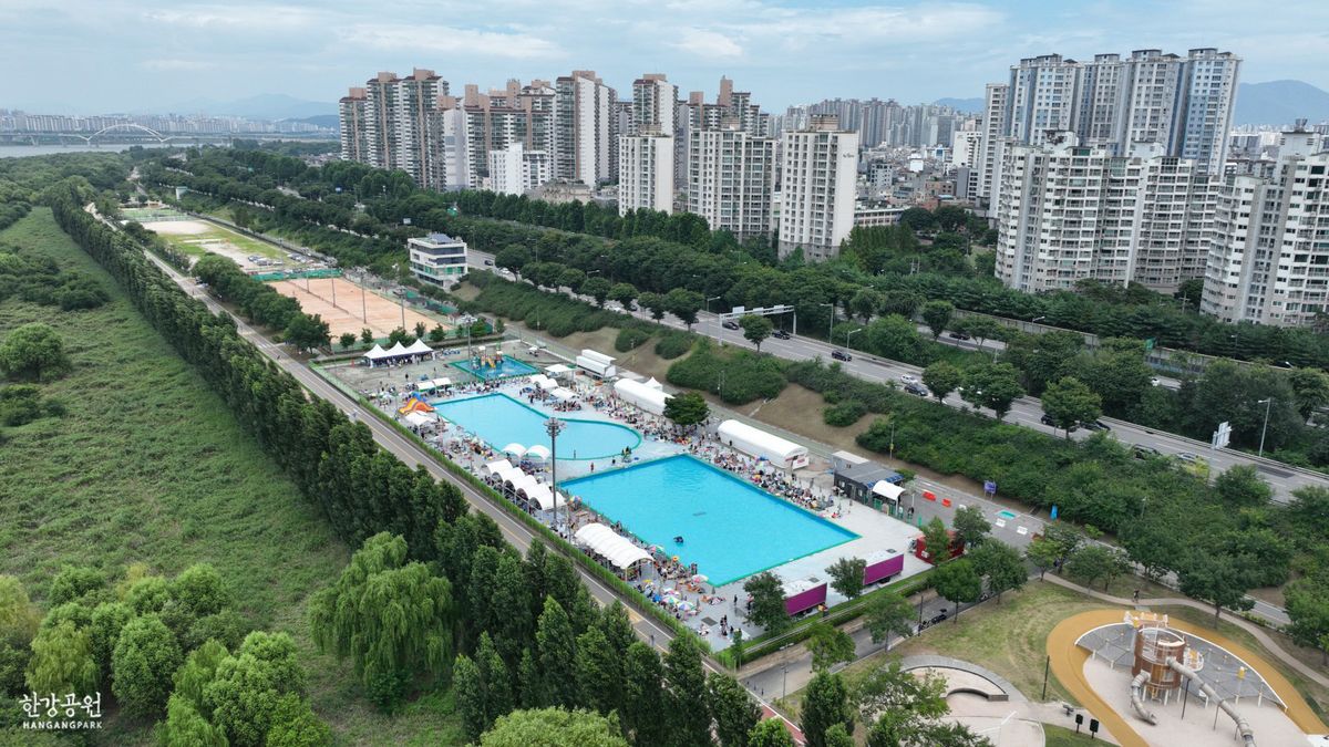 첫 개장을 앞둔 광나루 수영장 | 이미지 출처: 한강사업본부