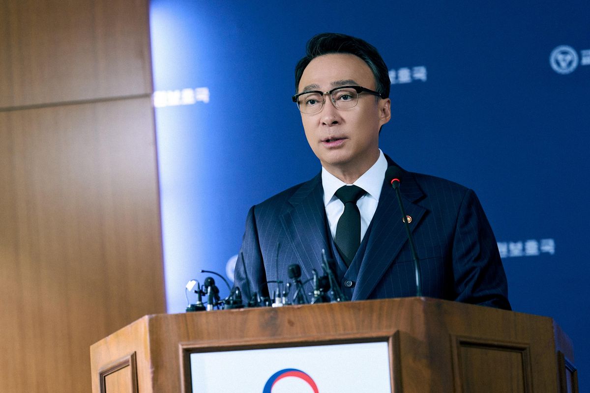 김무열과 이성민은 벌써 세번째 호흡이다. / 출처: 넷플릭스