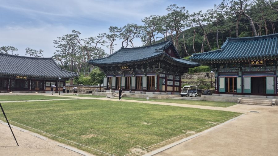 산행 전후 들르기 좋은 고즈넉한 진관사 풍경 / 이미지 출처: 필자 촬영