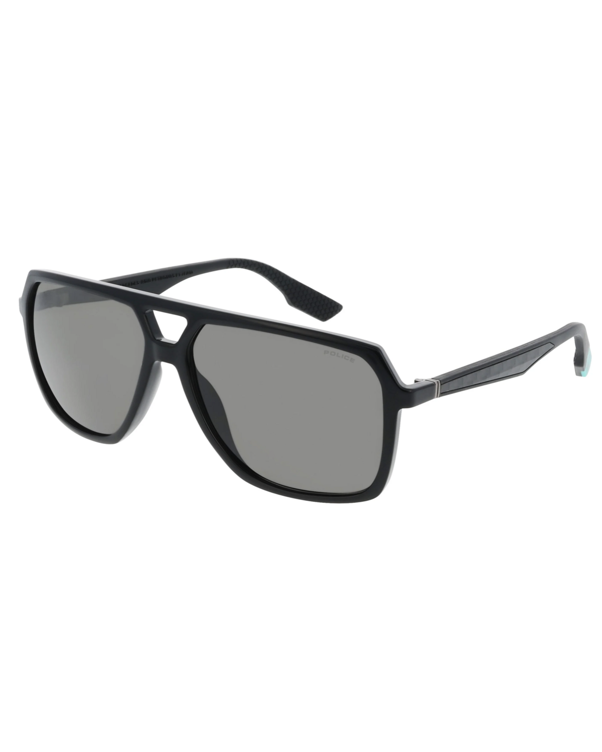 모터스포츠의 정수인 초경량 카본 파이버(Carbon Fiber) 소재를 템플에 정교하게 결합 선글라스 / 이미지 출처: 메르세데스