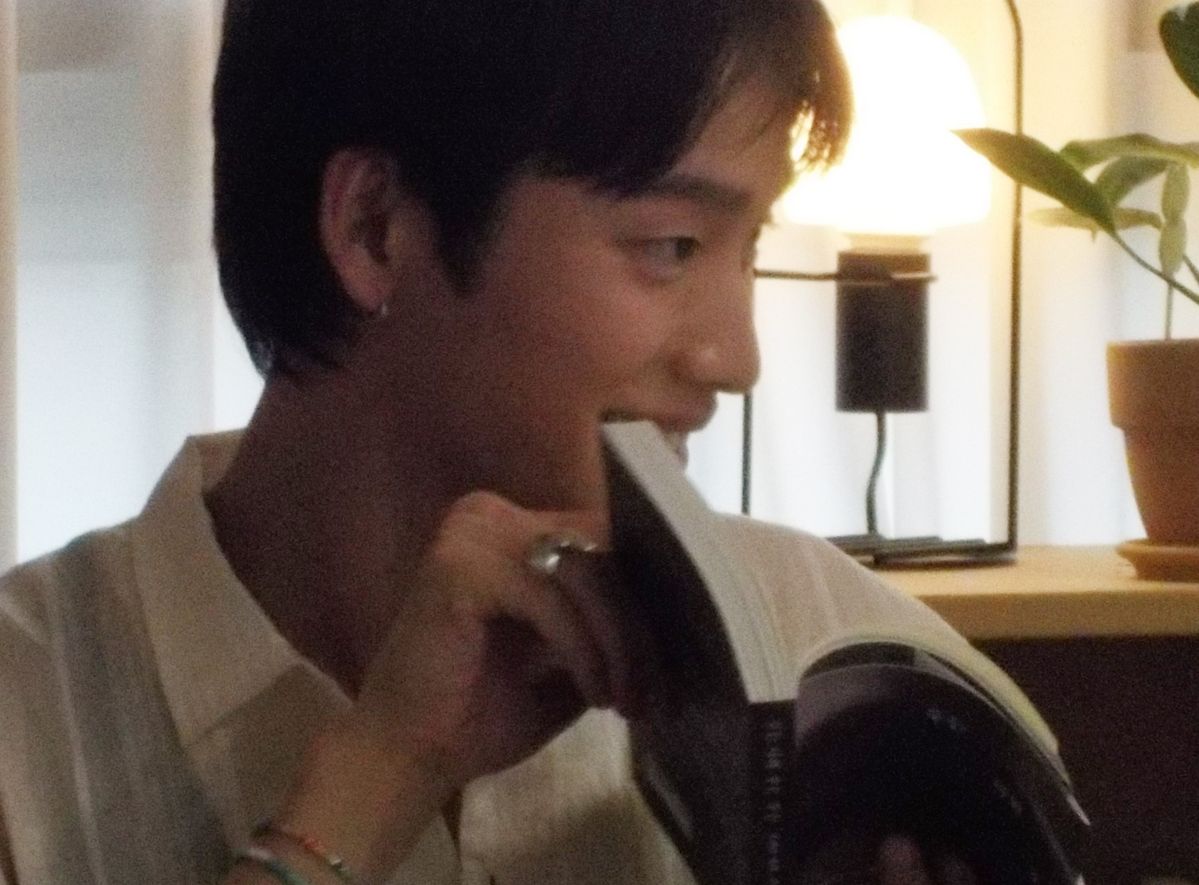 한국과 일본에서 모델 활동을 하고 있는 아키