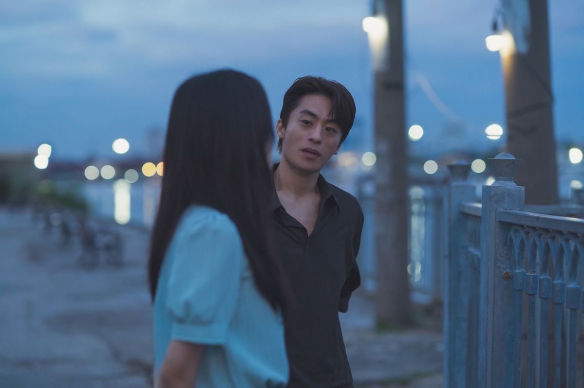 섬세한 감정 연기로 완성한 <만약에 우리> 구교환 / 이미지 출처: 네이버 영화