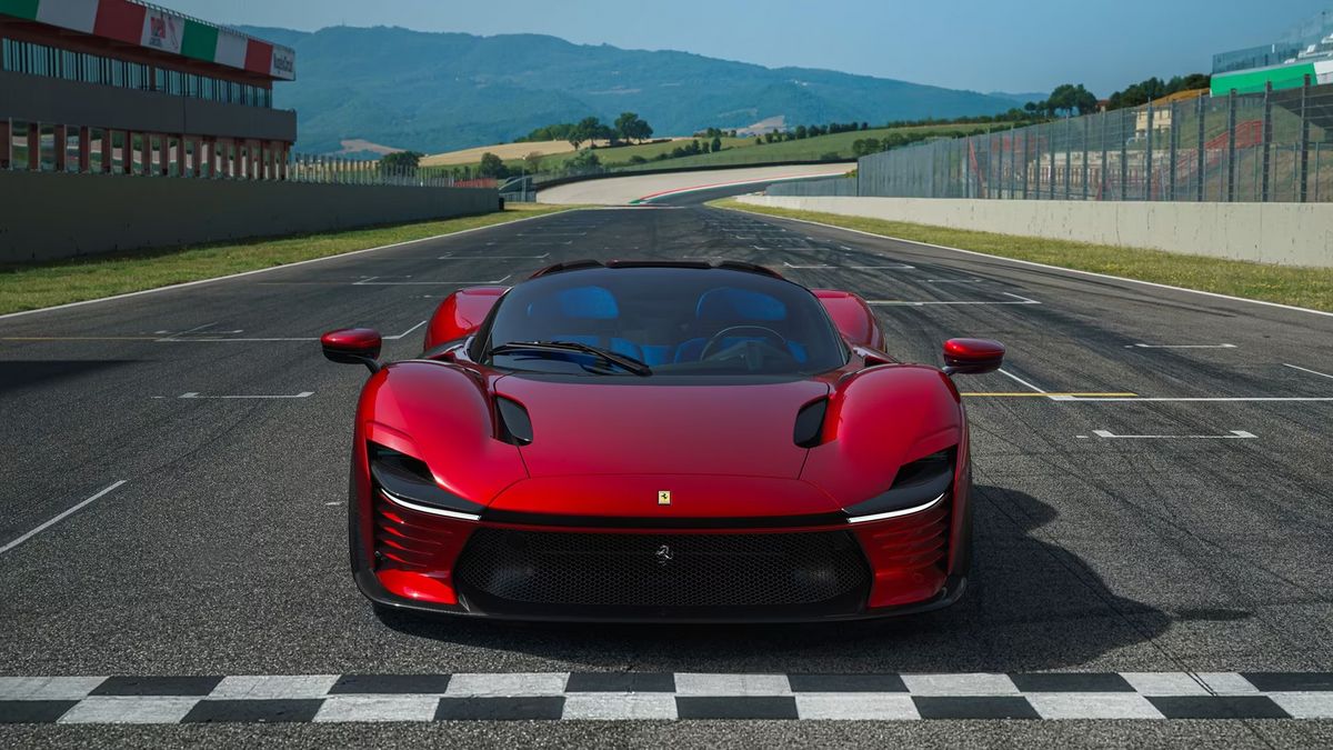 페라리 아이코나 시리즈의 결정판이라 불리는 데이토나 SP3 / 이미지 출처: Ferrari