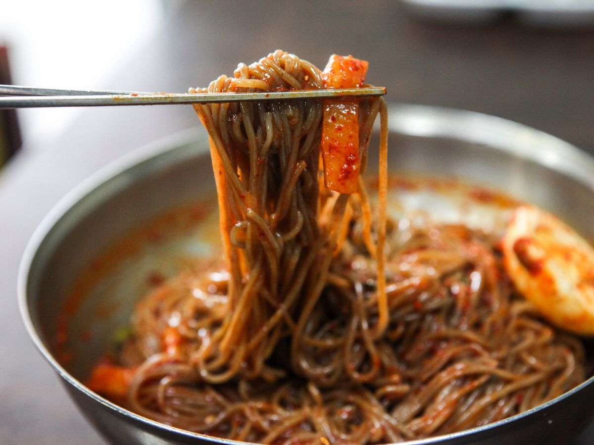이북식 찜닭과 막국수를 즐길 수 있는 만포막국수 / 이미지 출처: 네이버 지도 업체 제공