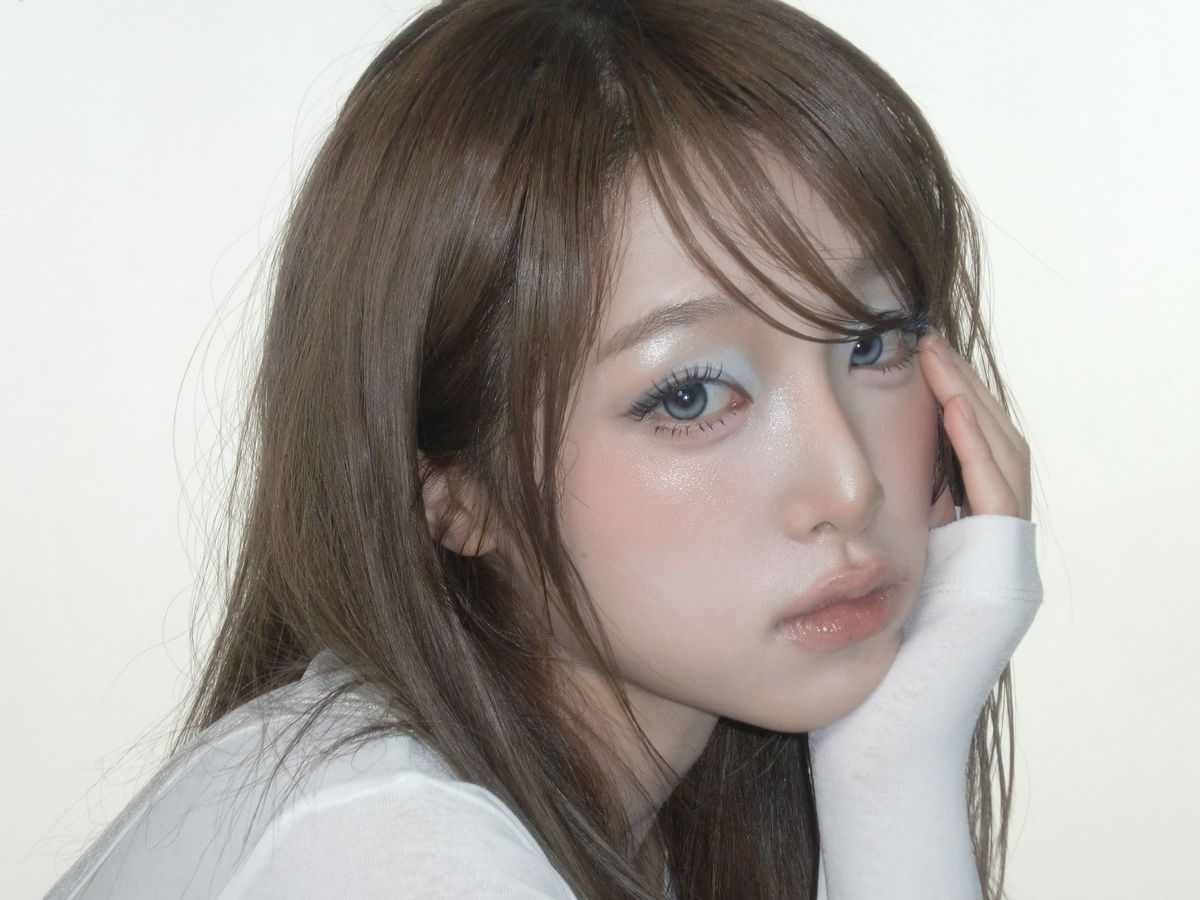 예나가 최근 X(구 트위터)로 공유한 디카 카시오 엑슬림 ex-z270 / 이미지 출처: 예나 공식 트위터