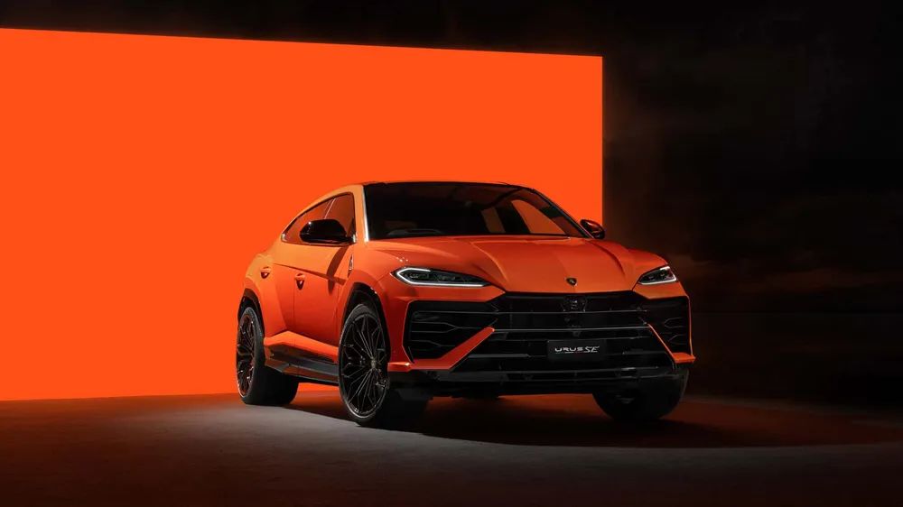4.0L V8 트윈터보 엔진으로 최고출력 650마력, 최고속도 305km/h를 내는 람보르기니의 첫 실용 슈퍼 SUV / 이미지 출처: 람보르기니