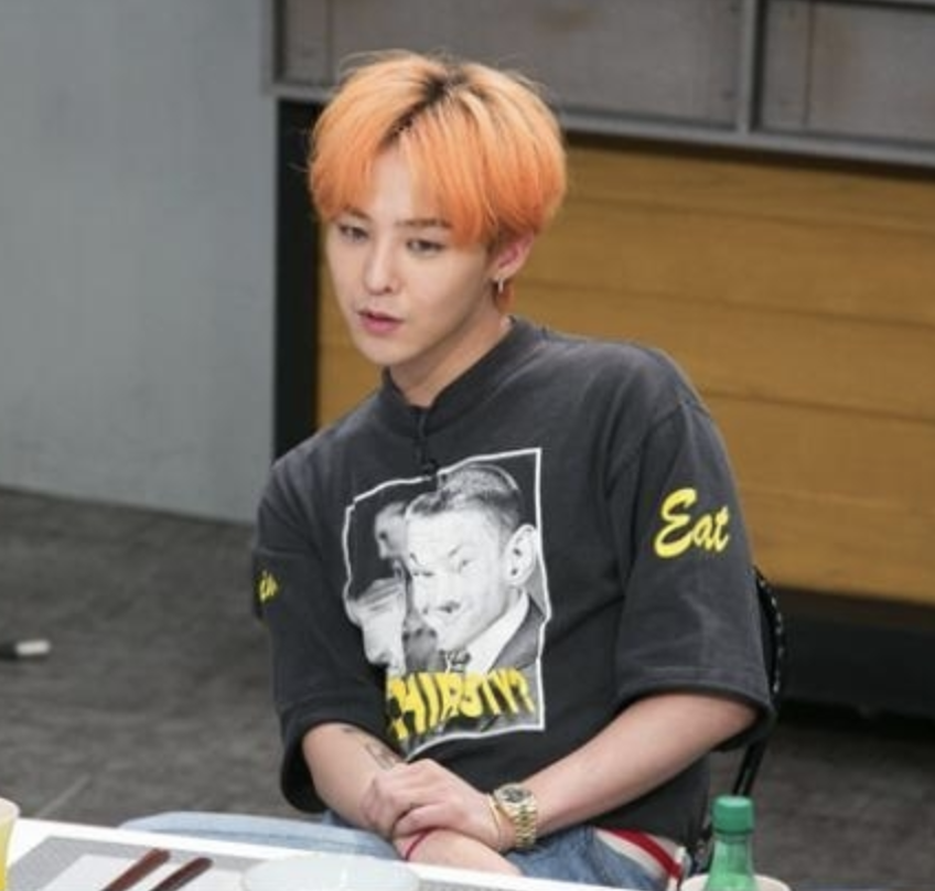 2015년 냉장고를 부탁해 출연 당시 롤렉스의 오이스터 퍼페츄얼 데이 데이트를 착용한 지드래곤. / 이미지 출처: JTBC