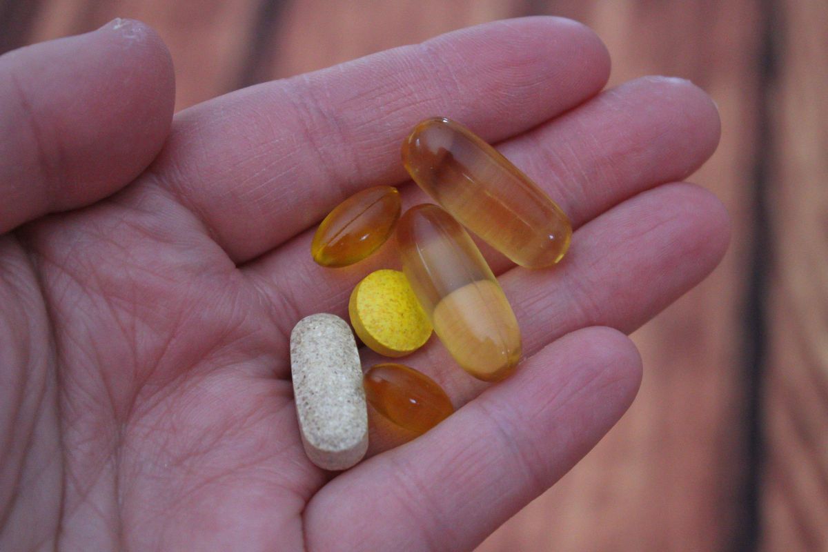 탈모 영양제는 무작정 먹기보다 결핍 여부부터 확인할 것. / 이미지 출처: 언스플래쉬