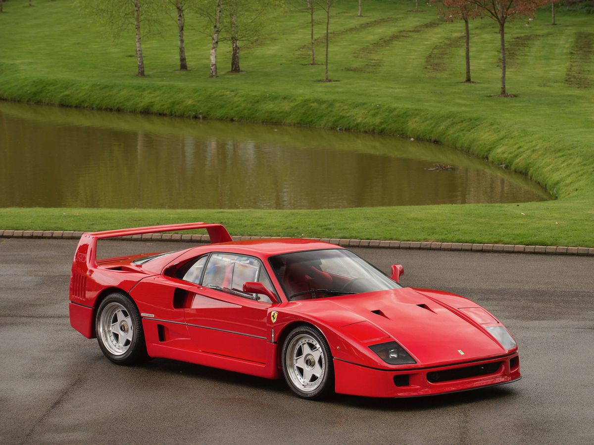 1987년 페라리 창립 40주년을 기념해 만들어진 F40. / 이미지 출처: tomhartleyjnr