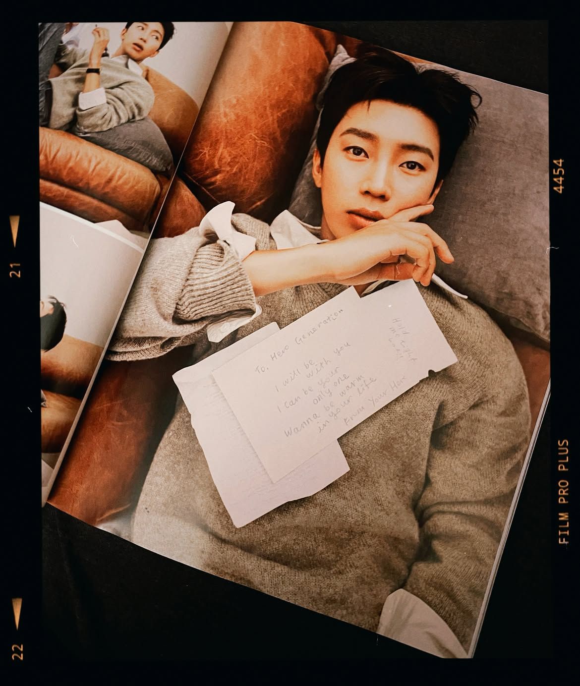 에스콰이어 9월호 커버를 장식한 임영웅