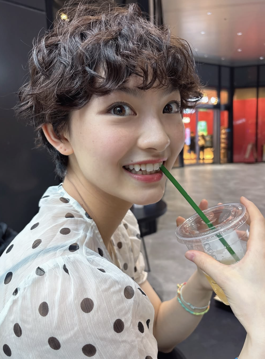 연예인 못지않은 비주얼을 선보여 SNS에서 5만 개가 넘는 '좋아요'를 받은 일본의 대표 미녀 선수 토모카. / 이미지 출처: 미야자키 토모카 인스타그램 @2525_tomoka