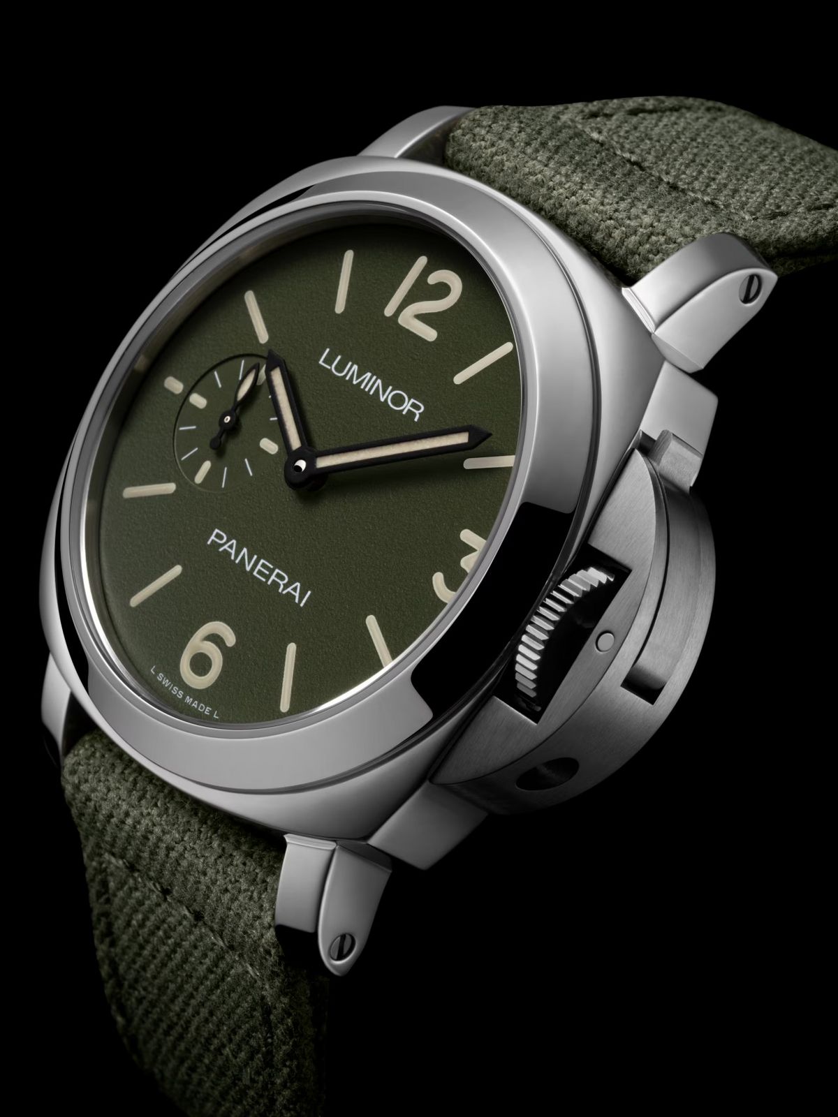 42mm 케이스로 새롭게 선보인 루미노르. / 이미지 출처: 파네라이