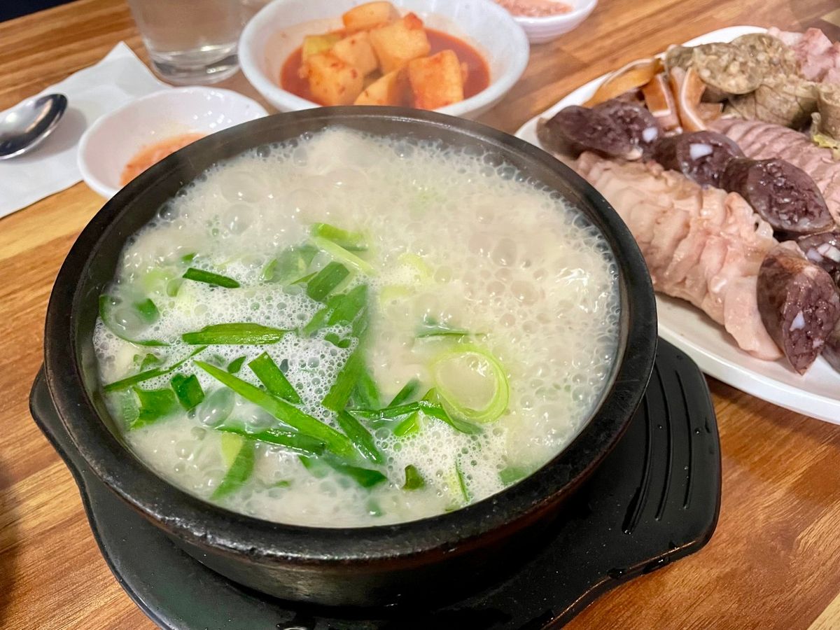 공연 전 든든하게 속을 채워줄 고양 토담순대국. / 이미지 출처: 네이버 지도 업체 제공