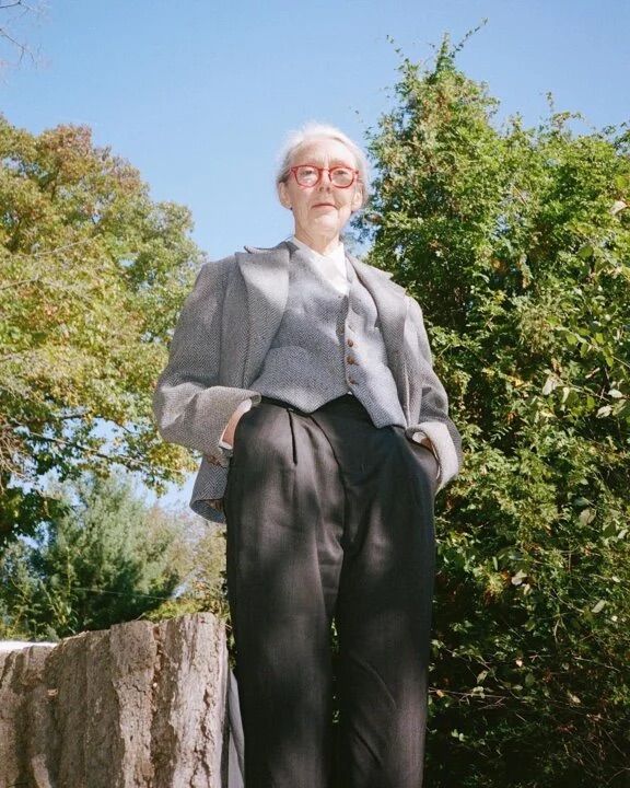 고전과 현대를 연결하며 문학의 표현 형식을 넓힌 작가 '앤 카슨'. / 이미지 출처: 노벨상 공식 홈페이지
