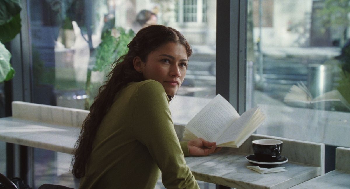진실게임 도중 유년시절의 비밀을 폭로하는 '더 드라마' 엠마 역의 '젠데이아'. / 이미지 출처: 씨네큐브