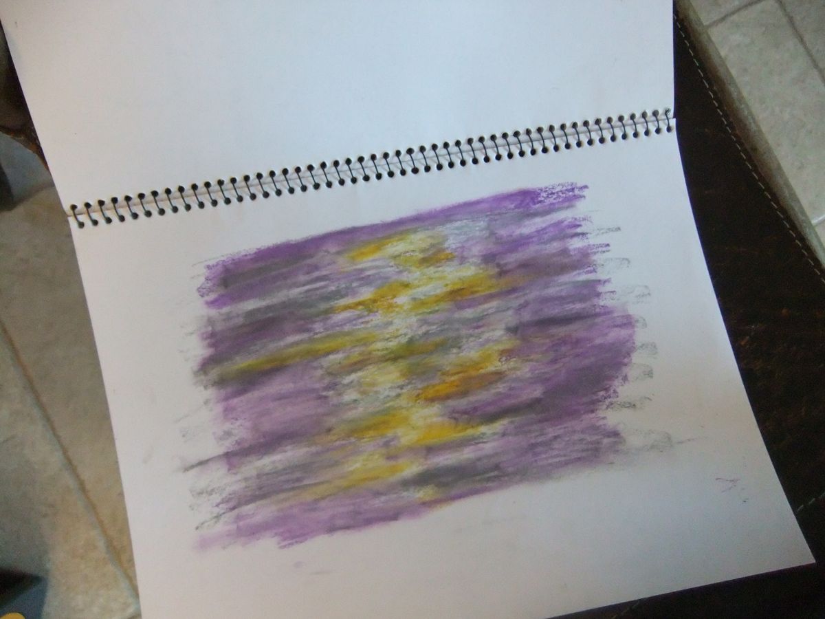 에스콰이어 촬영 현장에서 현진이 그린 그림