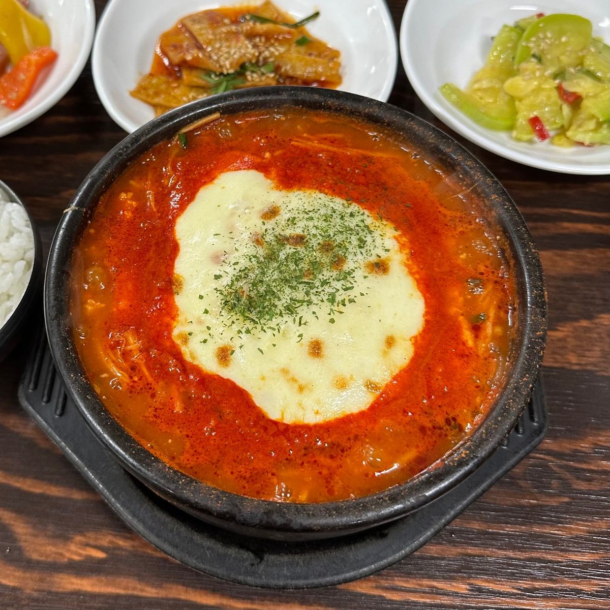 최일순 짬뽕순두부의 대표 메뉴 중 하나인 치즈쫄면순두부 / 이미지 출처: 최일순 짬뽕순두부