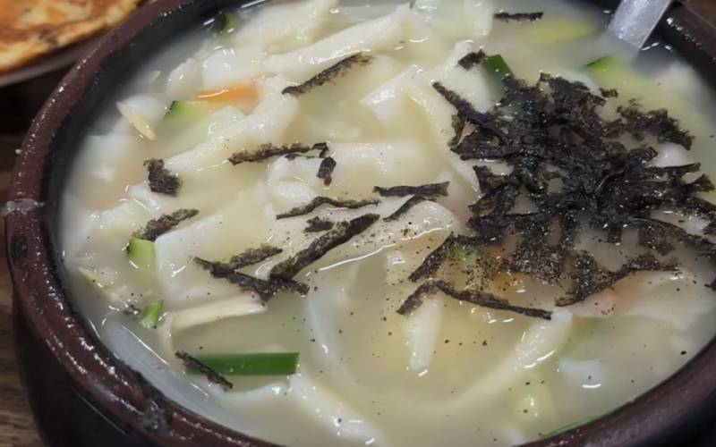 1982년부터 문을 연 항아리 수제비