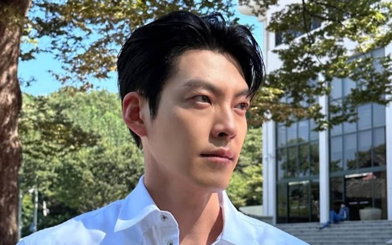 실내 자전거로 부기를 관리하는 김우빈