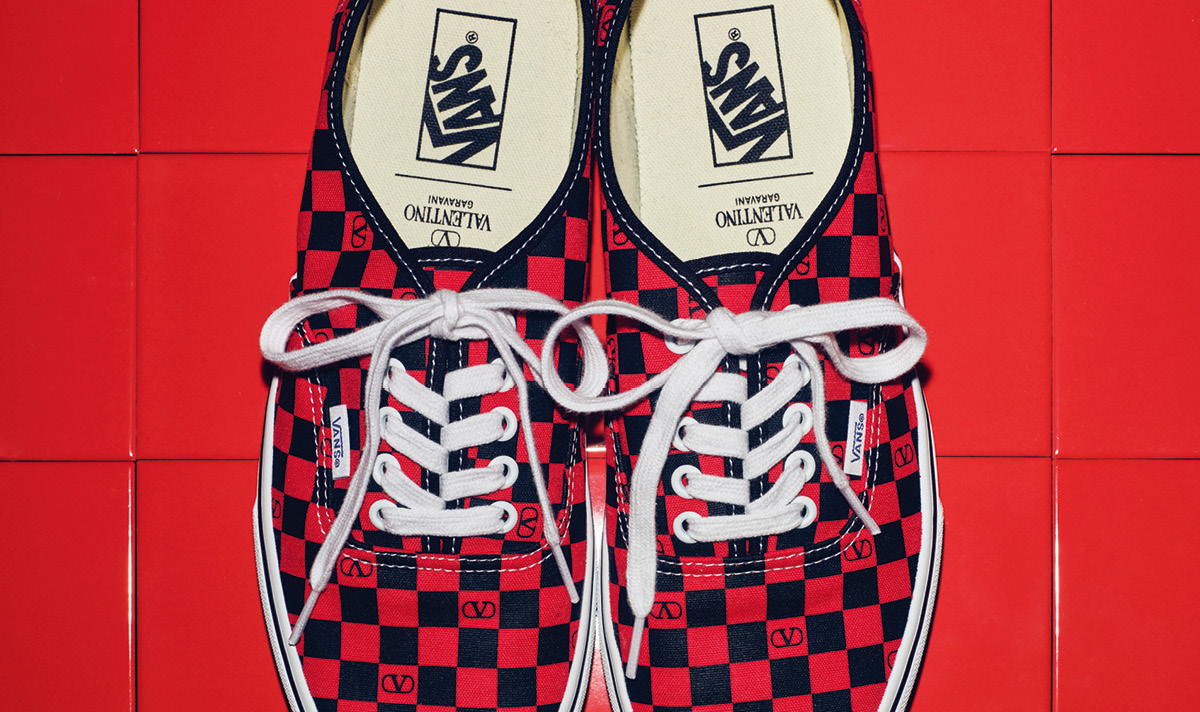 발렌티노로 물든 반스 어센틱