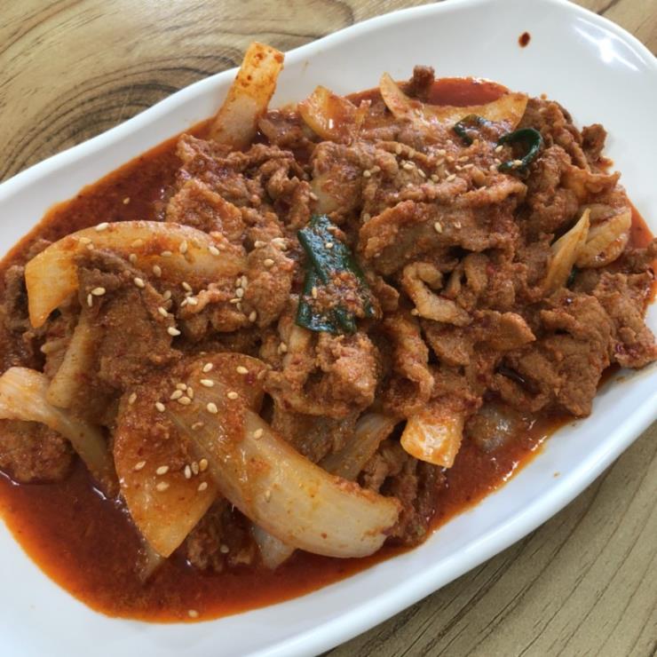 손수쌈과 손두부