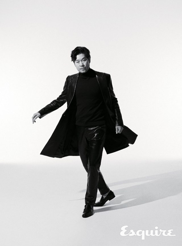 유재명, 비밀의 숲 - 에스콰이어