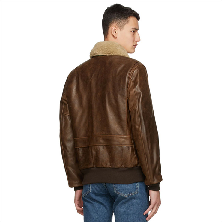 쇼트 브라운 레더 봄버 자켓, $925 USD