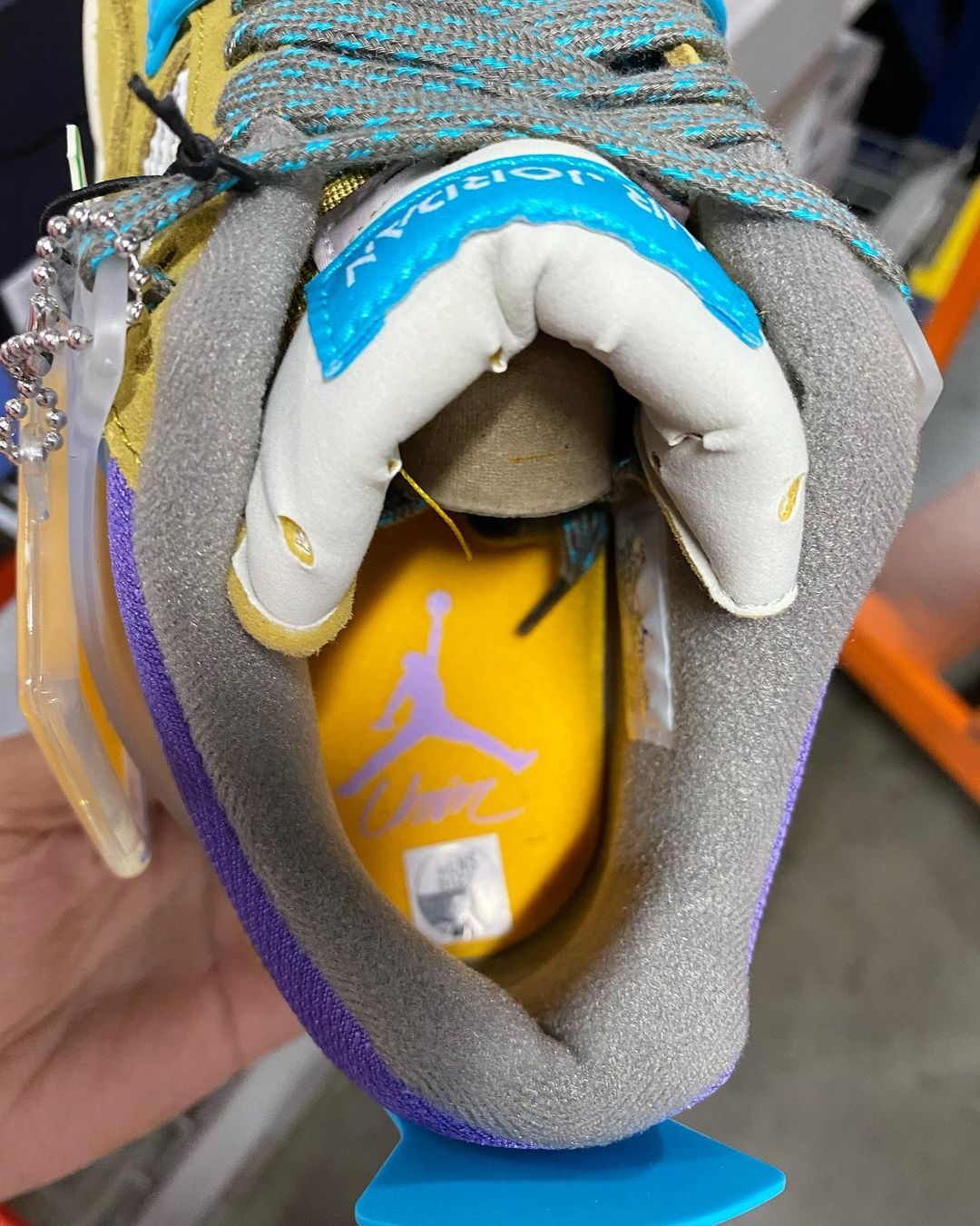 @zsneakerheadz
