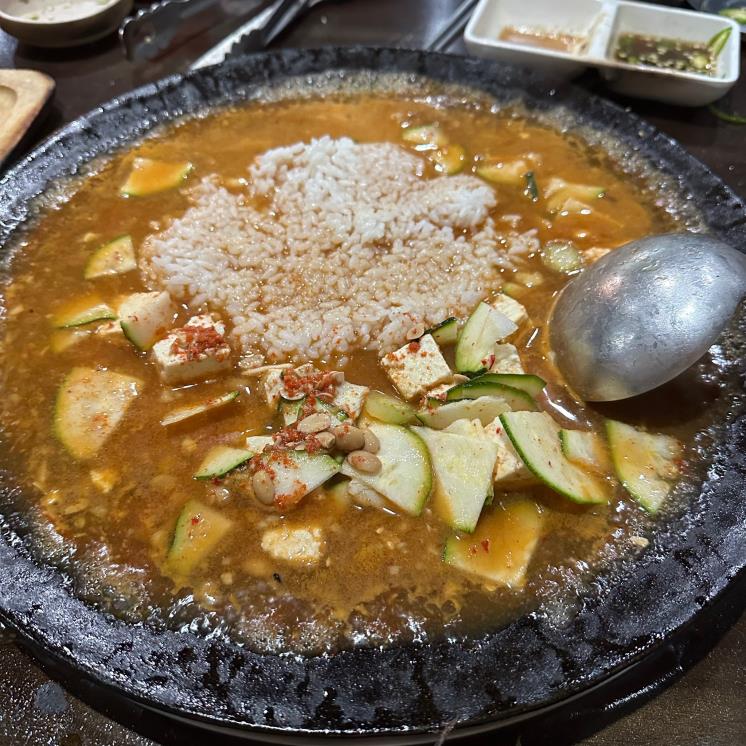 삼고집