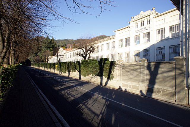 제냐의 고향 - 에스콰이어