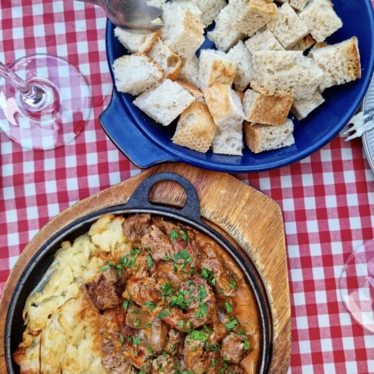 @la_suisse_bistro