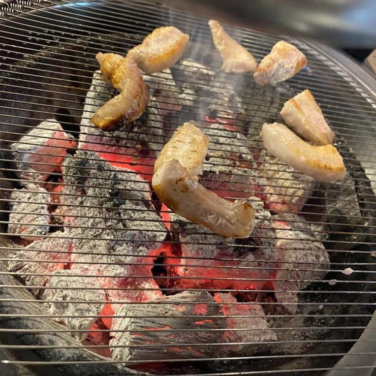 빽돈 @hoxy.eat