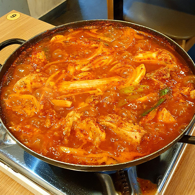 청자 매운 갈비찜