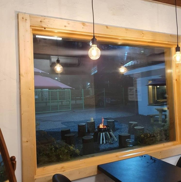 @redroof_coffee