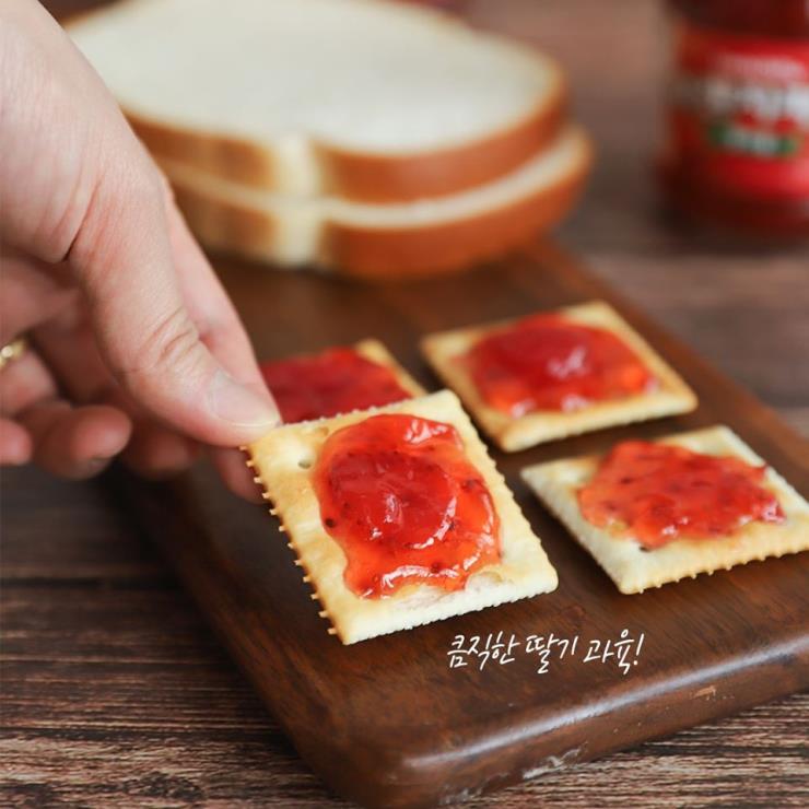 후렌치파이 딸기잼