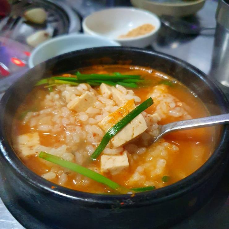 한강껍데기 @mat_seoulmetro