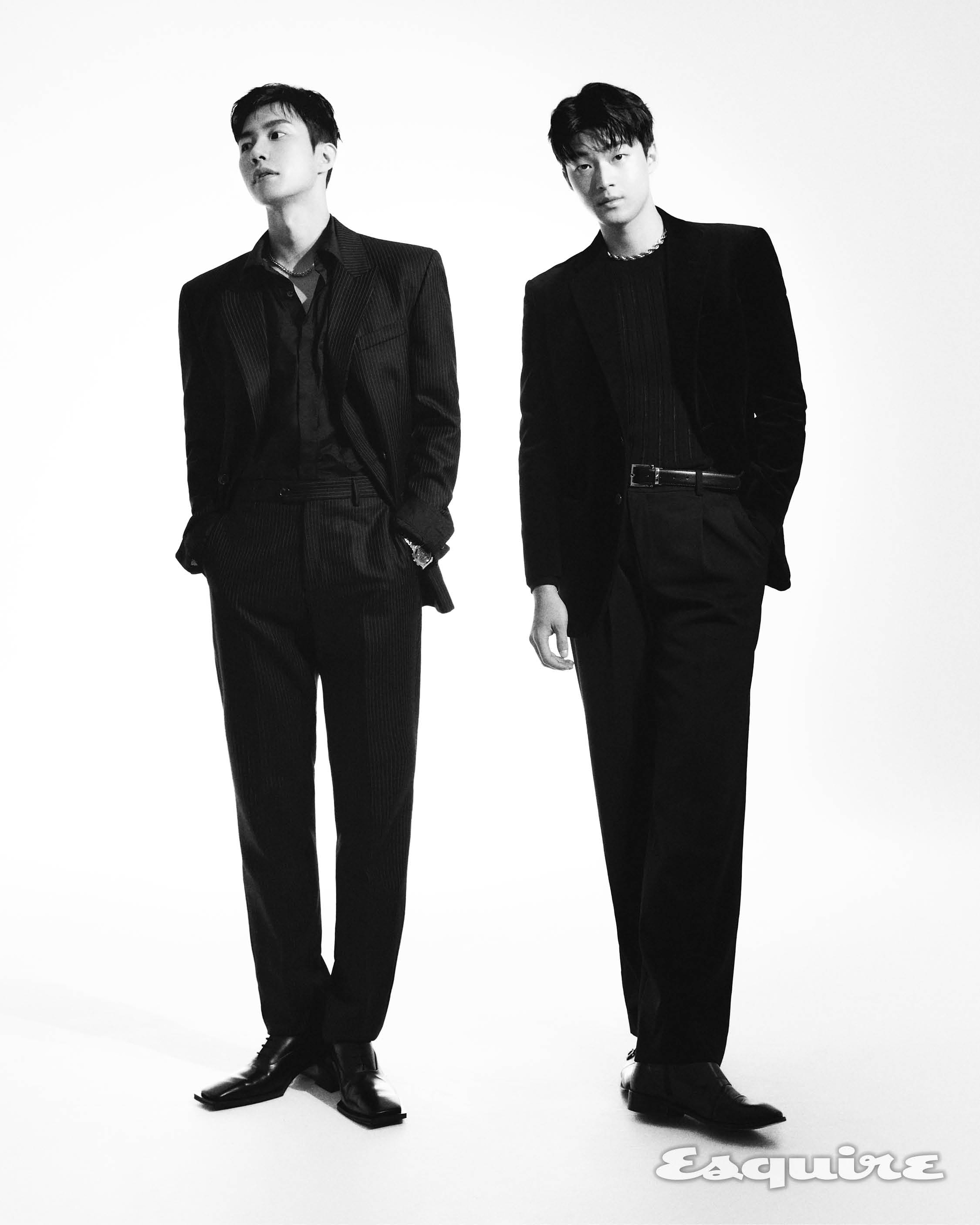 <강민> 벨벳 재킷 스타일리스트 개인 소장품, 이너 노이어, 팬츠, 벨트 스타일리스트 개인 소장품, 목걸이 블랙퍼플, 슈즈 레드미티어 <우현> 슈트 8 by 육스, 셔츠 누아클레, 신발 후망, 목걸이, 반지 센티멍