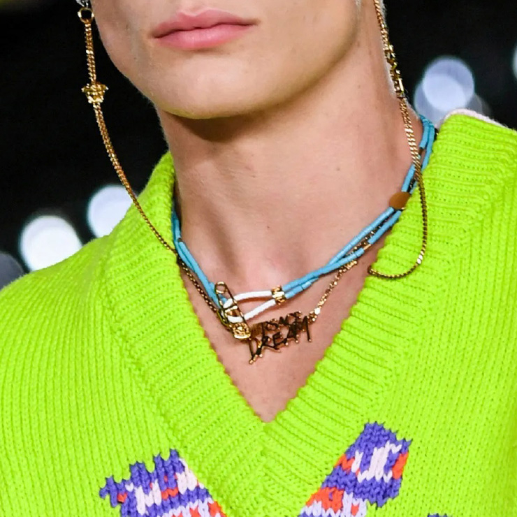 VERSACE