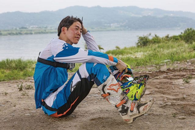 엔듀로 바이크 - 에스콰이어