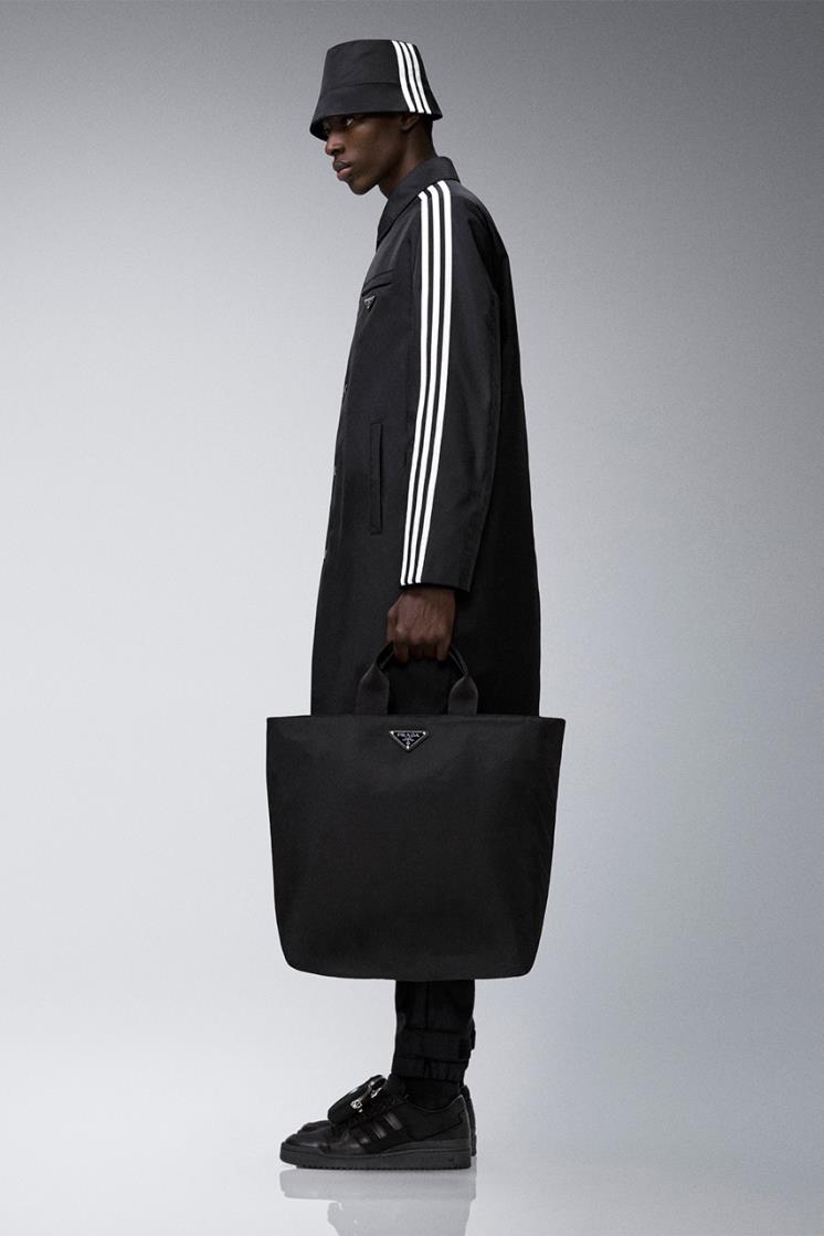 @adidas