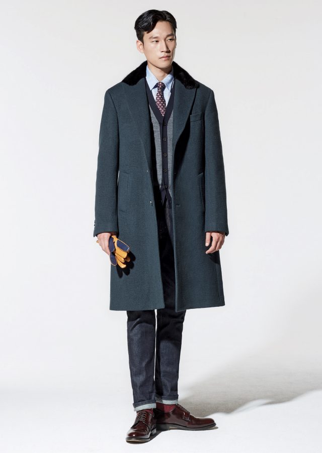 [스타일 레슨] CHESTERFIELD VS. OVERSIZE - 에스콰이어 Esquire Korea 2017년 1월호