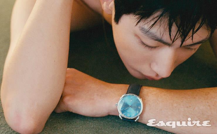 40mm 스틸 케이스 아쏘 폴라블루 400만원대 에르메스.
