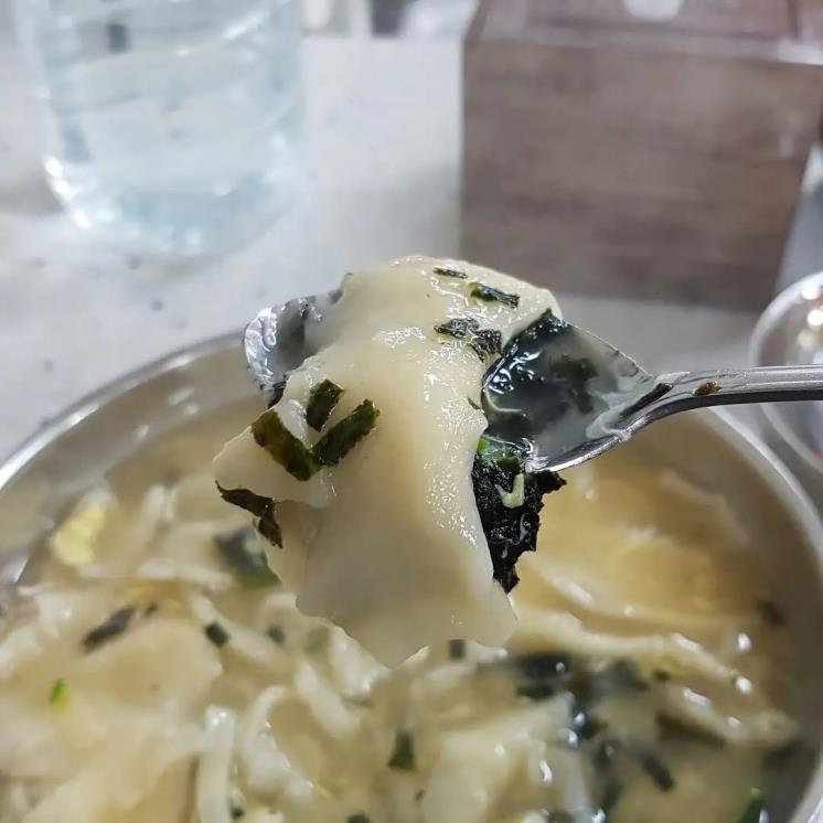 @idlinglab_eatalone
