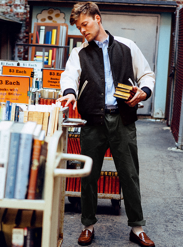 ‘Varsity Sporty Graffiti’ 기사 속 하버드대학교의 운동선수.