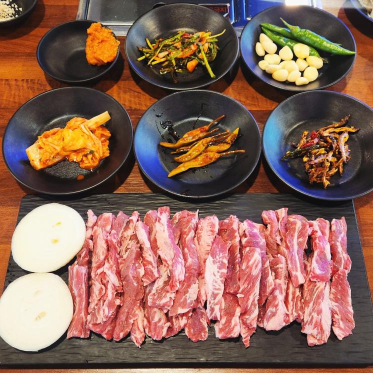 선우육미