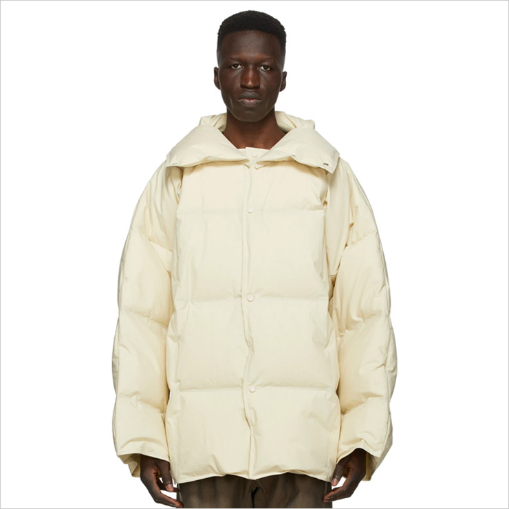 보테가베네타 오프화이트 다운 자켓, $2,555 USD