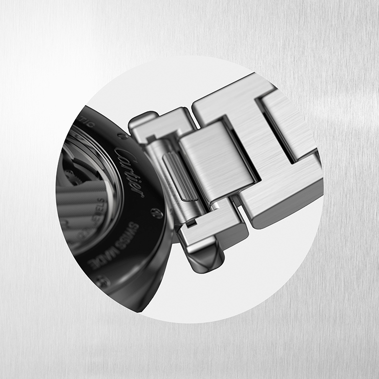 퀵스위치 시스템이 장착된 브레이슬릿 Cedric Vaucher ⓒ Cartier